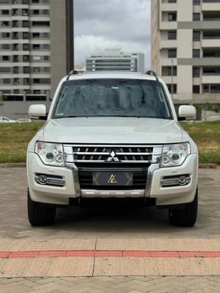 MITSUBISHI PAJERO FULL 3.2 HPE 4X4 16V TURBO INTERCOOLER DIESEL 4P AUTOMÁTICO